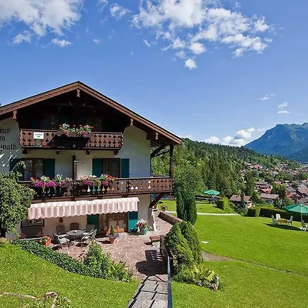 Апартаменты Haus Am Hochwald